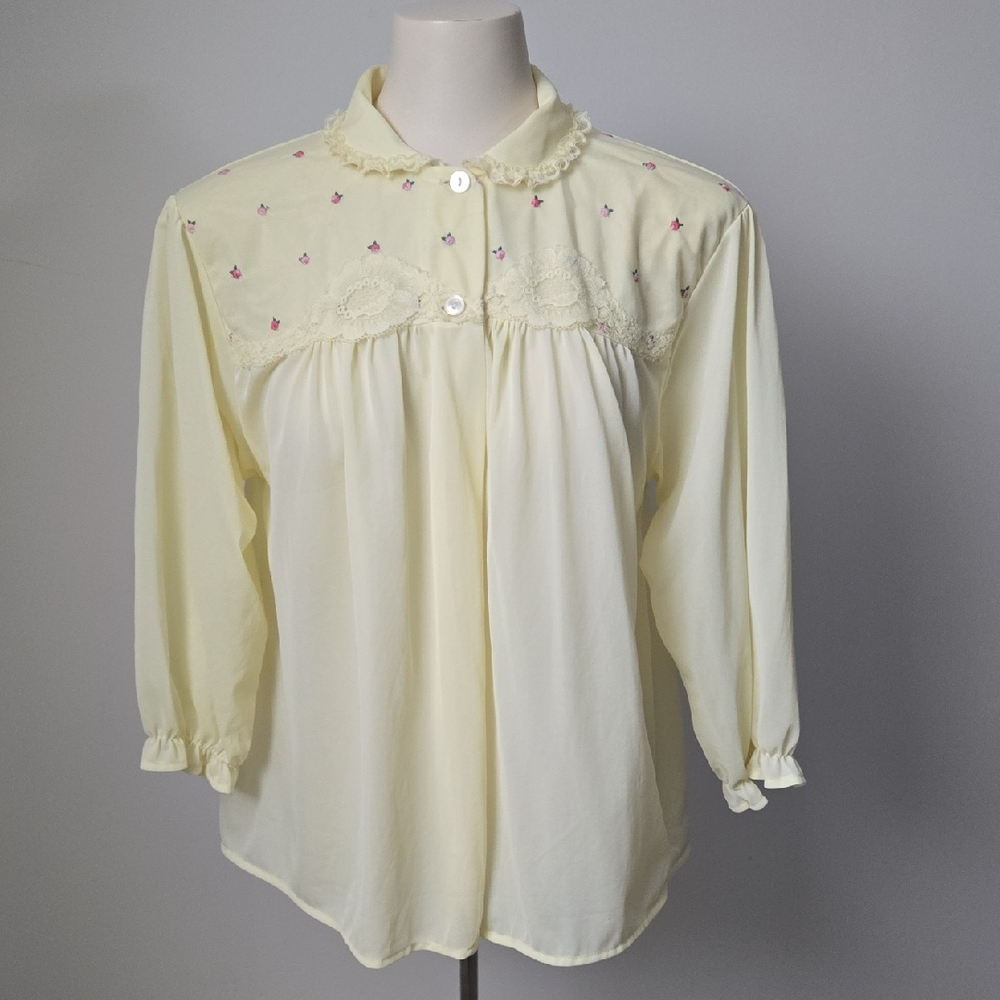Vintage Philmaid Bed Jacket Yellow Nylon Lace Trim Embroidered 60s 70s (M)